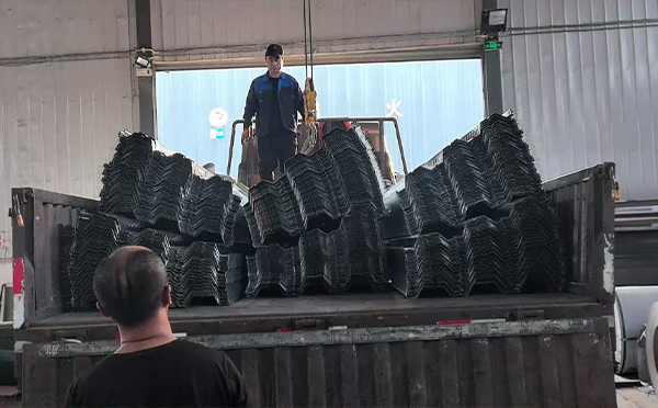 楼承板及装配式建材新应用：十全彩钢厂多品类协同能力获项目验证