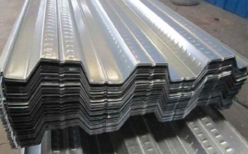 装配式建筑中的关键构件：楼承板在青海地区的应用与发展