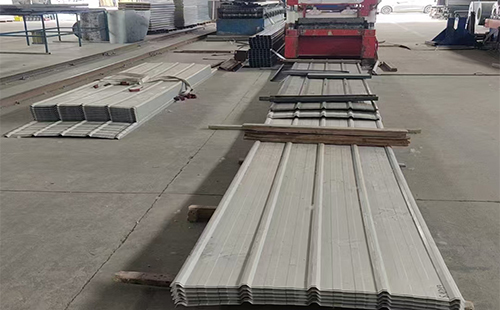 高原建筑新选择：彩钢板在青海地区的应用与优势解析